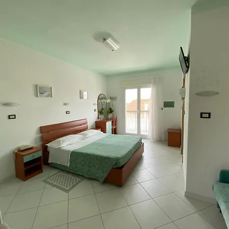 Hotel Capri