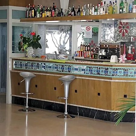 Capri Ξενοδοχείο 3*