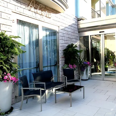 Capri Hotel
